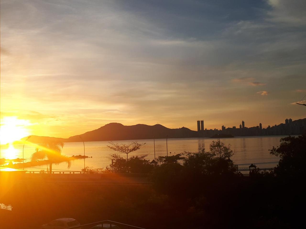 Apartamento Beira Mar Balneário Camboriú Exteriör bild